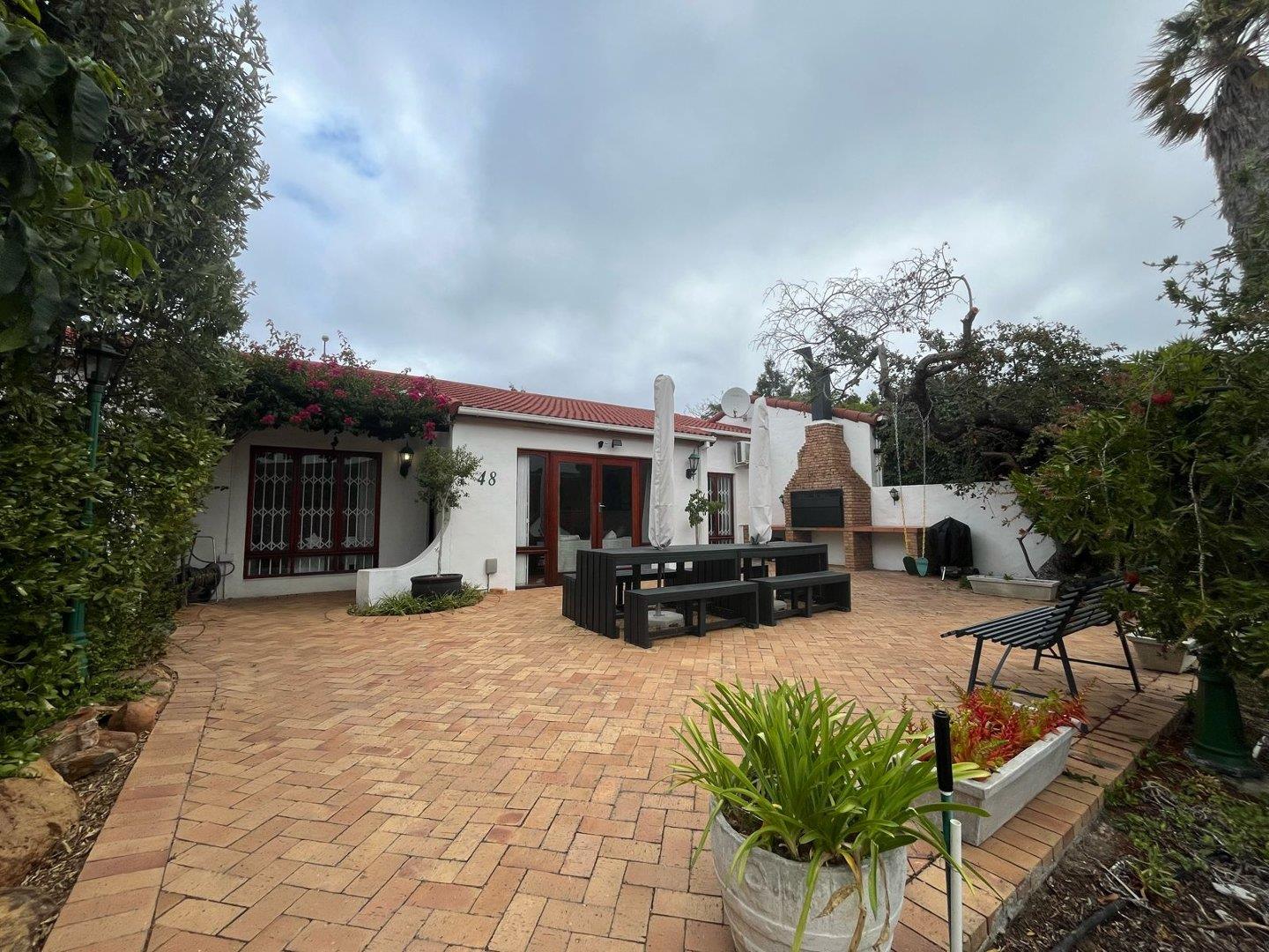 To Let 3 Bedroom Property for Rent in Protea Valley Western Cape